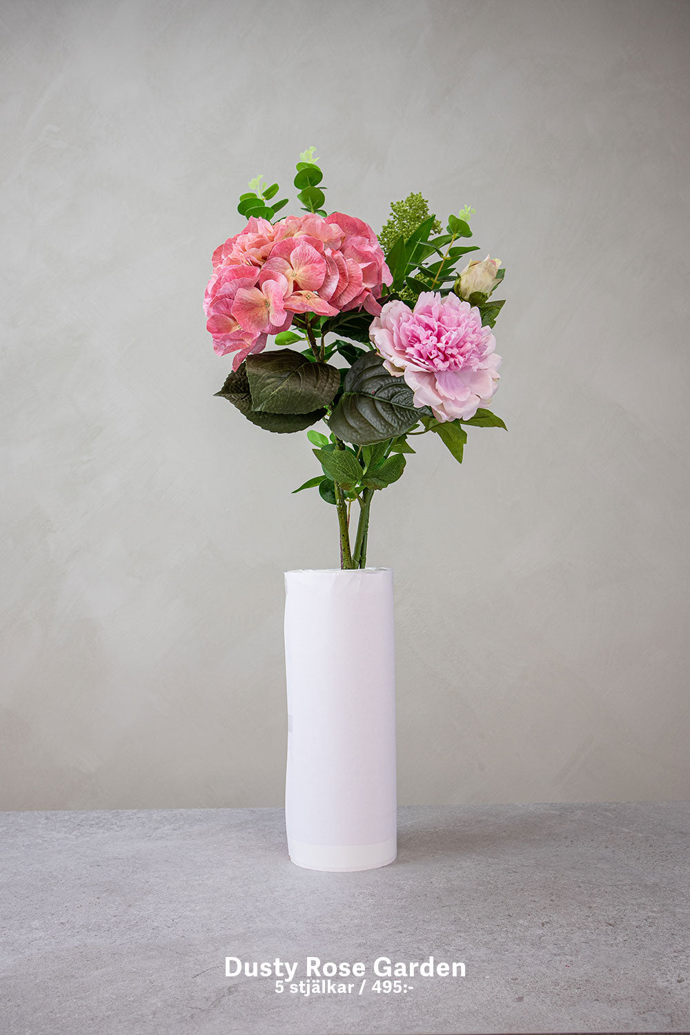 Dusty Blush – liten färdigkomponerad konstblomsbukett från OONA